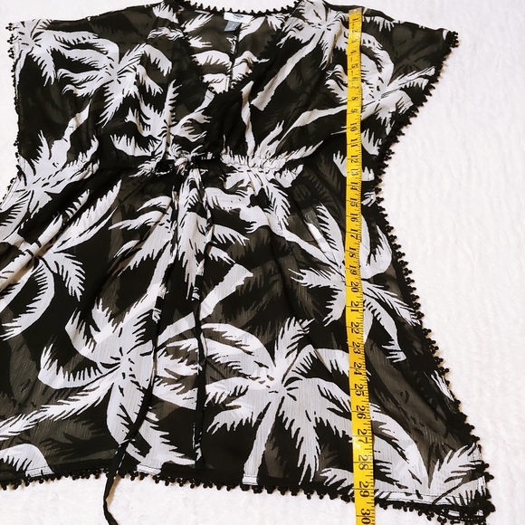 Palm Tree Tee - Picture 7 of 12